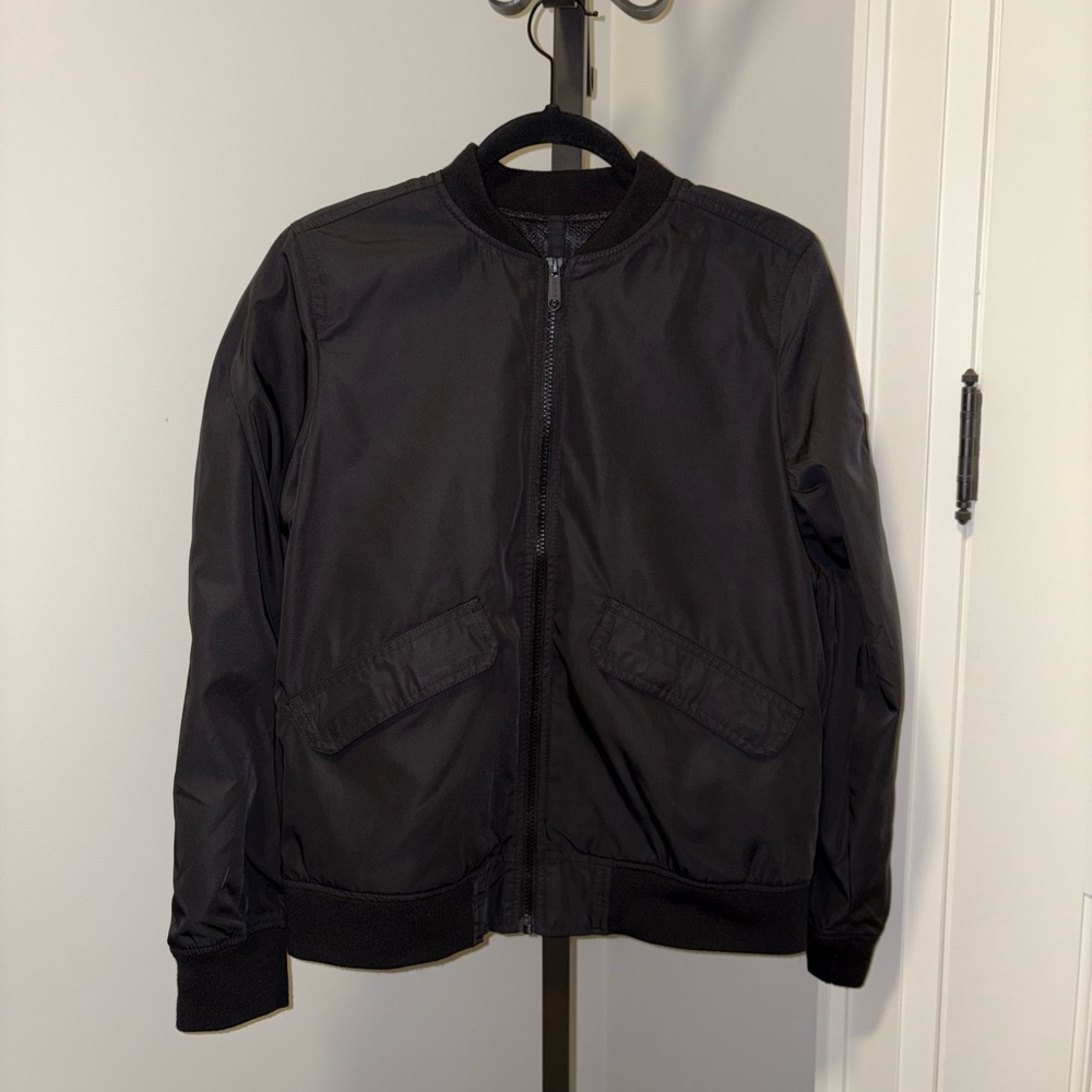 Abercrombie Kids Black Bomber Jacket Size 15/16 Minimalist Streetwear Unisex Fit
